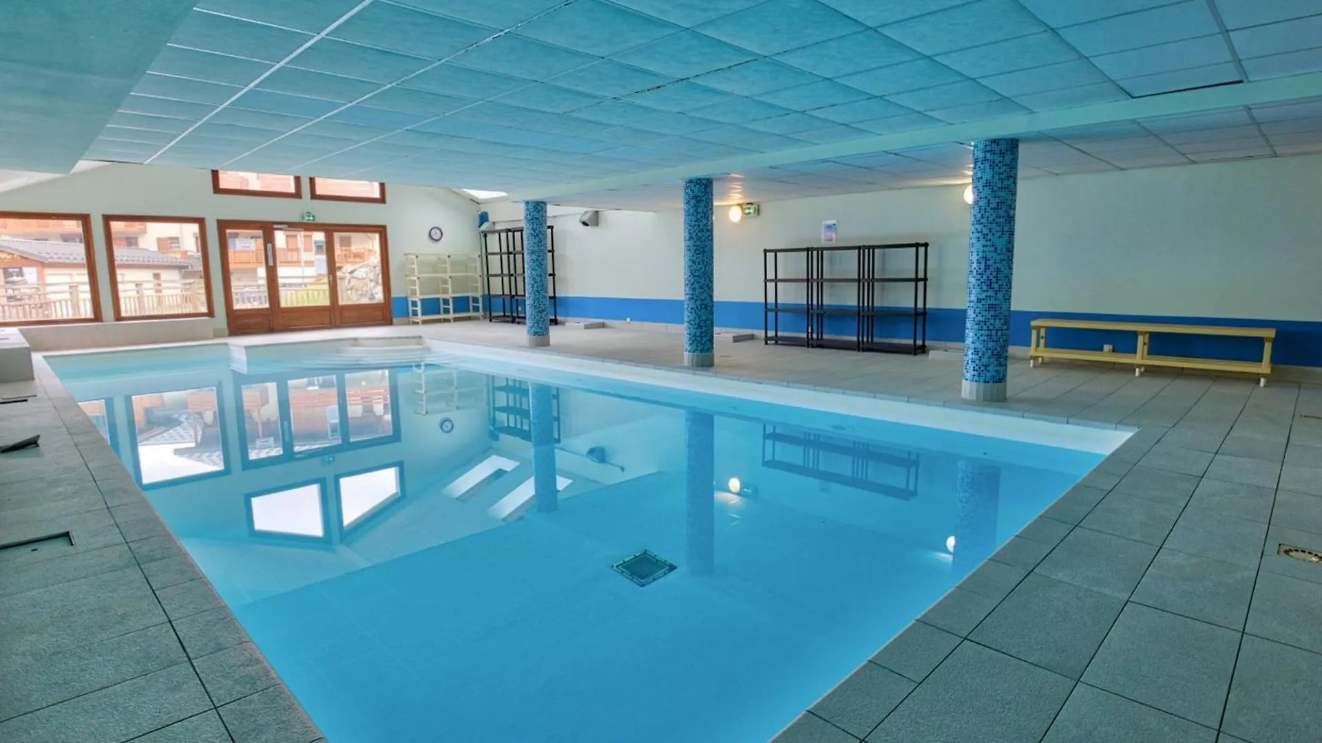 Appartement 6 Pers, Piscine, Parking, Pied Des Pistes, Flumet - Fr-1-505-88 Francja